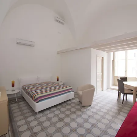 Relais Carlo V - Palazzo Storico Bed and breakfast 4*