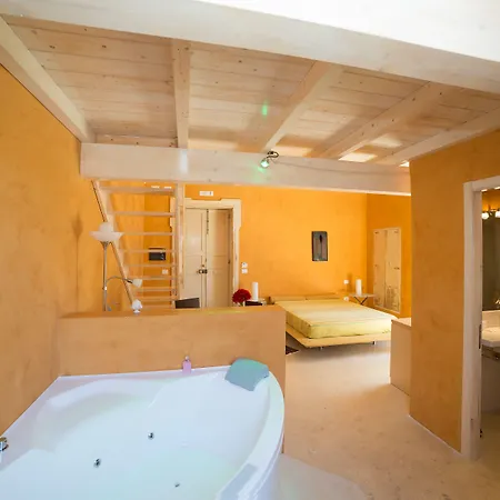 Relais Carlo V - Palazzo Storico Bed and breakfast Gallipoli