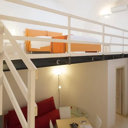 Relais Carlo V - Palazzo Storico Bed and breakfast